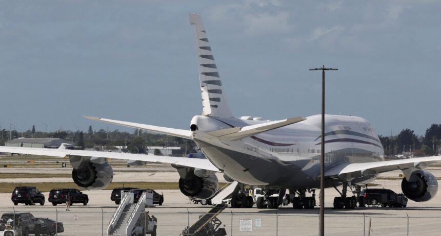 Democrats Slam Trump’s Jet Gift as ‘Gross, Reckless, and Corrupt’
