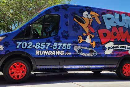 Mobile dog gym keeps paws off hot pavement during Las Vegas summers
