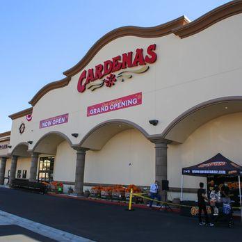 New Las Vegas Grocery Store Becomes a Favorite Spot for Hispanic Shoppers Amid Federal Crackdowns