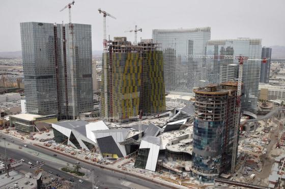 Las Vegas Condo Prices Fall by ,000 While Single-Family Homes Hold Steady