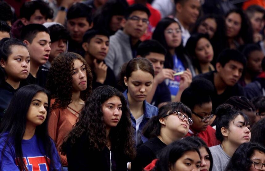 Thousands of Las Vegas valley students head back to the classroom for new school year