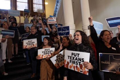 Texas Democrats Head Back to Austin, Ending Redistricting Showdown