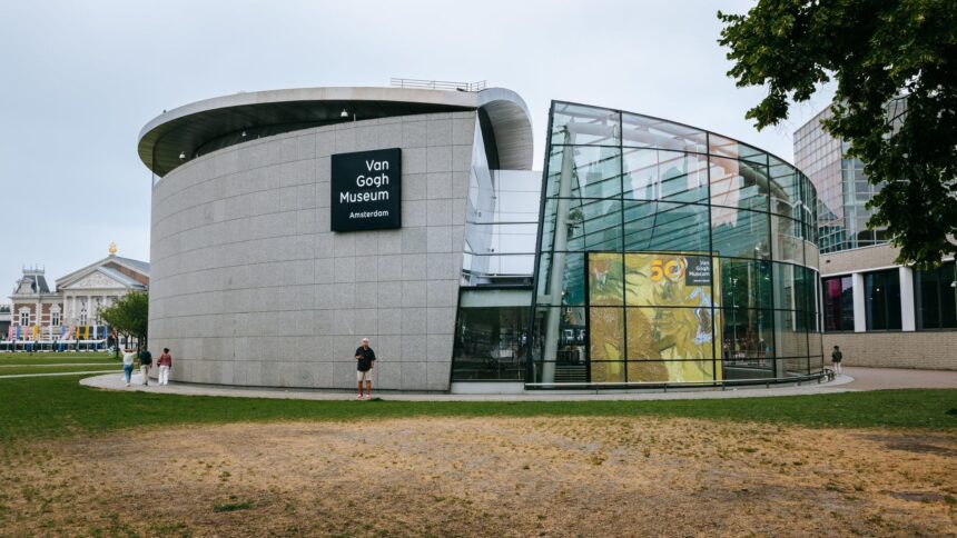 Director warns that the Van Gogh Museum may close if the Dutch government doesn’t help fund repairs