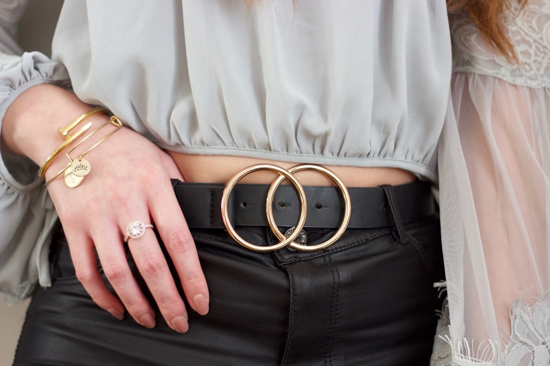 Statement Belts Elevate Simple Outfits (Image Credits: Unsplash)