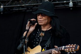 20 Trailblazers of Music Who Were Unaware of Their Fame