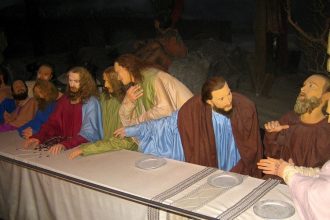 10 Famous Artworks with Hidden Meanings You Never Noticed