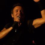 The 8 Best Live Performers in U.S. History - Who Ruled the Stage?