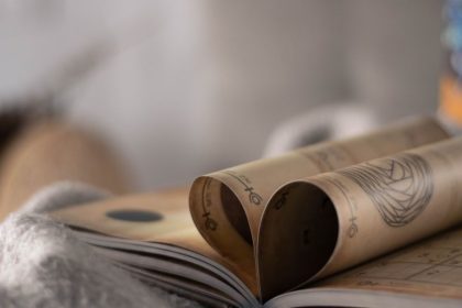 The Most Beautiful Book Covers - And the Stories They Hide From Vinyl to Streaming - How the Way We Listen to Music Has Transformed