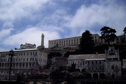 Man tries to break Luigi Mangione out of Brooklyn jail