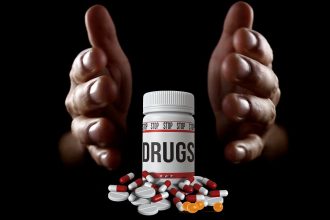 Trump signs order to address drug addictions