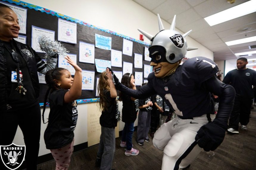 Las Vegas Raiders celebrate with students at Spirit Day event