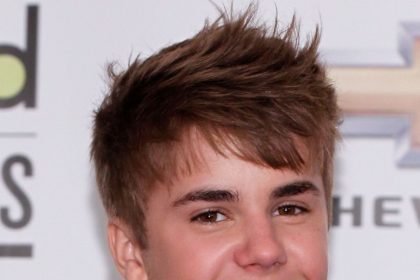 Justin Bieber Performs in Undies At Grammy Awards