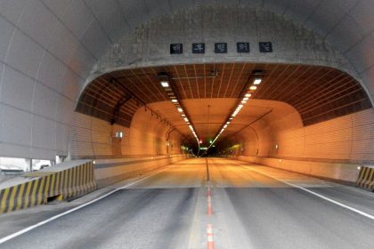 Can the New Vegas Loop Really Get You Downtown in Under 5 Minutes?