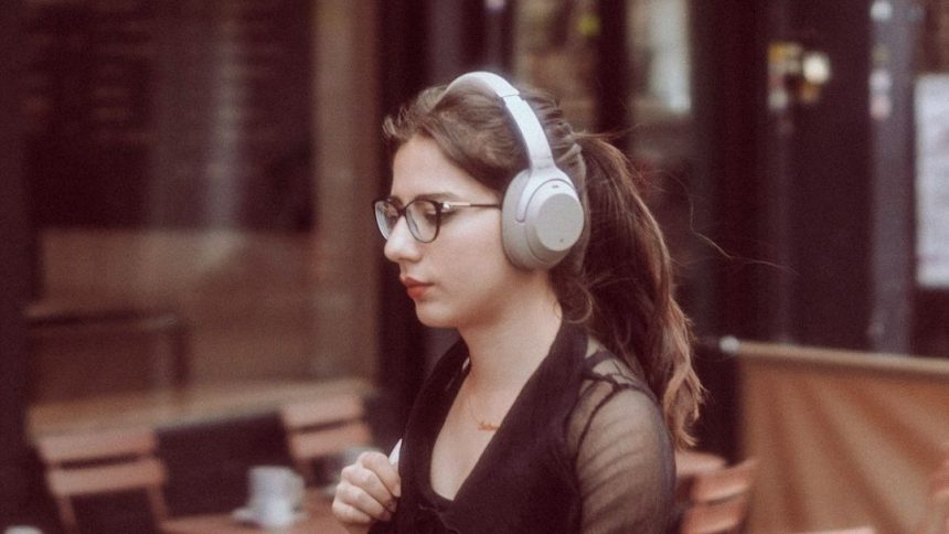 The Best Music to Listen to While Working, According to Science