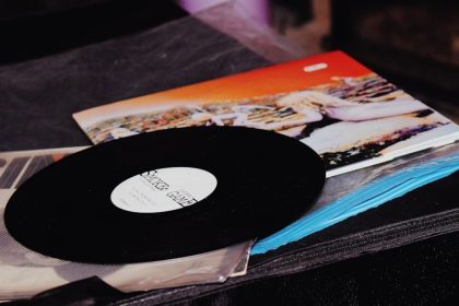 The Unexpected Comeback of Vinyl in the Digital Age