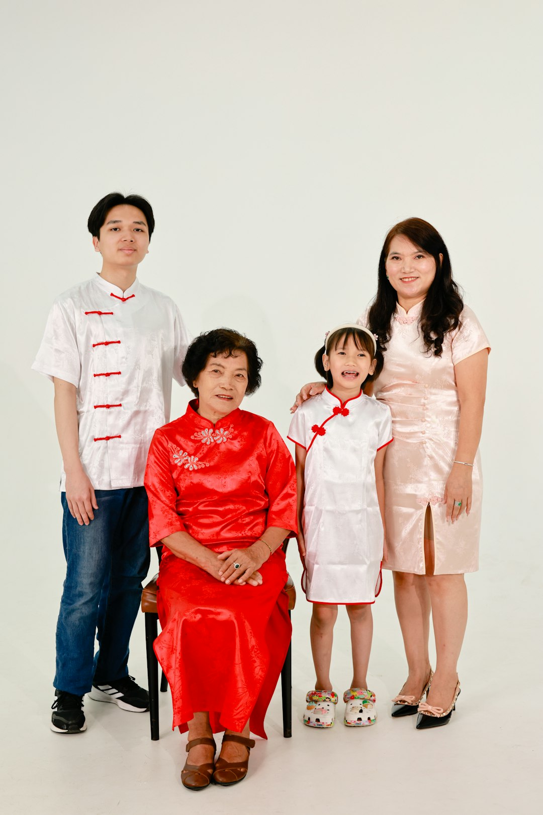 'TODAY' co-anchor Savannah Guthrie and family make tearful plea for mother’s return