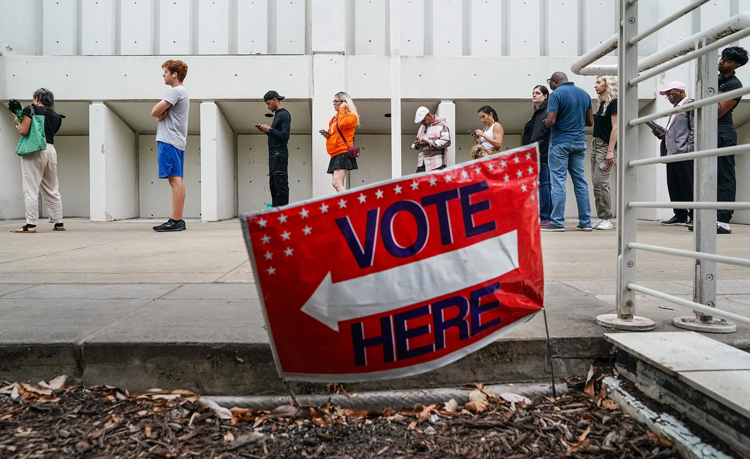 FBI invites state election officials to an 'unusual' briefing on the midterms