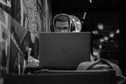 How Noise-Canceling Headphones Changed the Way We Experience Sound