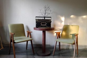 How 10 Retro Tech Like Walkmans and Flip Phones Became Cool Again