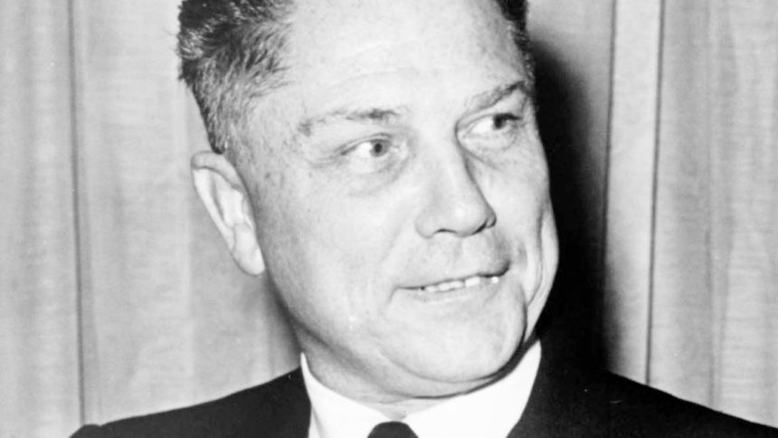 15 Celebrities Who Vanished Without a Trace