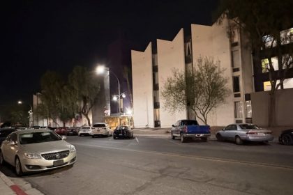 2 dead after downtown Las Vegas apartment complex stabbing