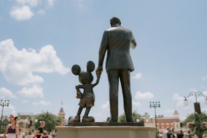 The Unlikely Connections Between History's Greatest Creative Minds