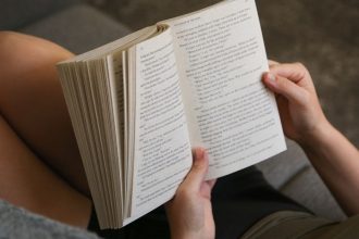 The Secret Ingredients of Books People Can't Put Down