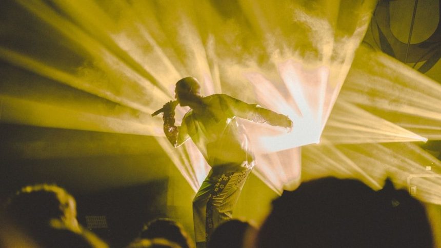 The Architecture of Perfect Pop Songs – Why They Get Stuck in Your Head