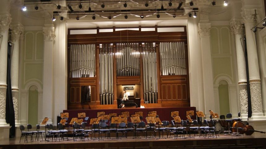 The Physics Behind Why Certain Concert Halls Sound Magical