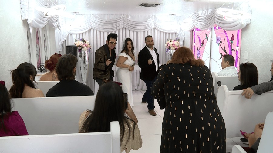 Valentine’s Day weddings fill Las Vegas chapels
