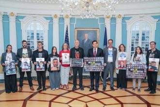 Couple taken hostage by Hamas tells Las Vegas audience their harrowing story