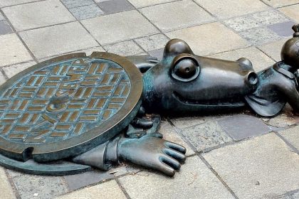 The Real Stories Behind History's Most Famous Urban Legends