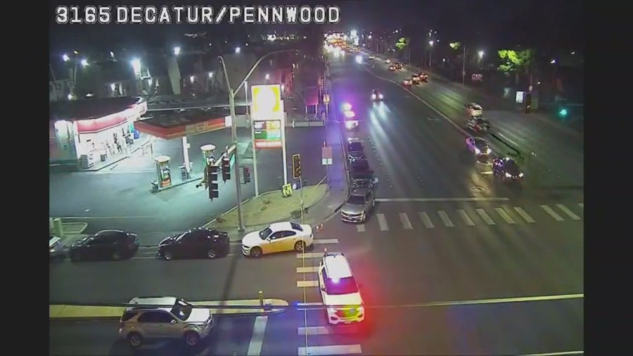 Man shot in face, critically injured in Las Vegas