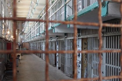 Southern Nevada inmate died from stab wounds in prison, coroner says