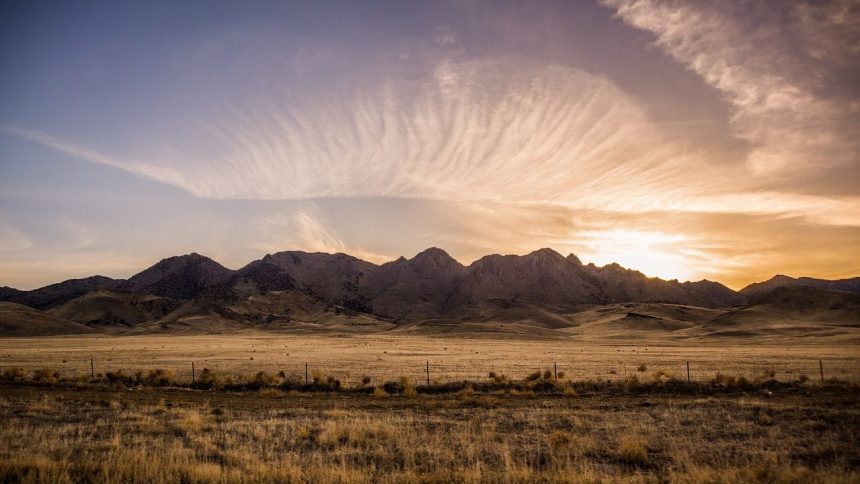 The Rise of the 'New Eastside': Why Investors Are Snapping Up Sunrise Manor Lots