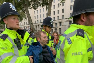 Britney Spears arrested and released, California sheriff’s records shows unknown charges