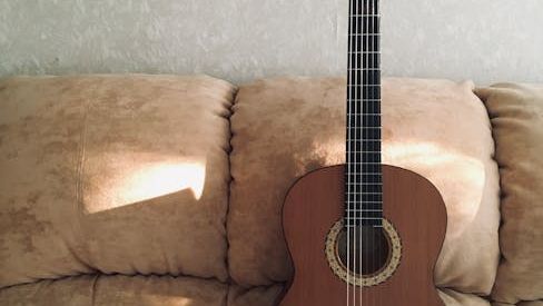 10 Songs That Saved Lives – The Incredible True Stories