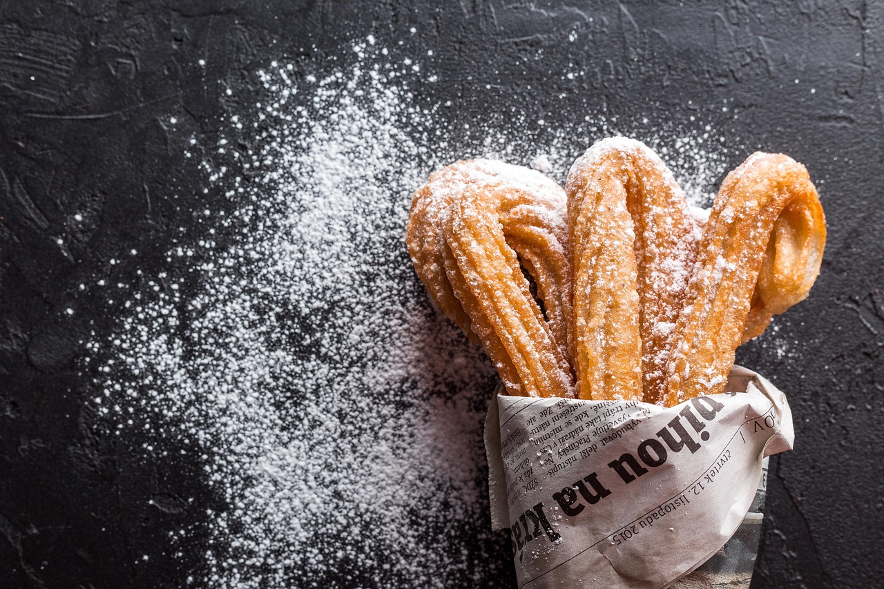 Fans line up as Costco drops new churro-inspired dessert at food court