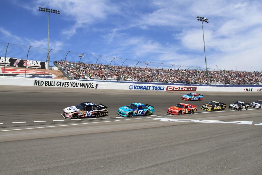 Kyle Larson wins O’Reilly race at LVMS, Kyle Busch looks to end drought