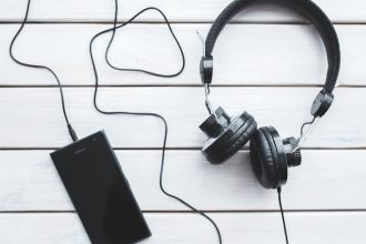 12 Songs That Saved Lives – The Incredible True Stories