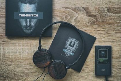 10 Album Covers With Hidden Details Only Superfans Noticed