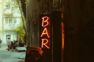 Maniac customer shoots two, including bartender, after being kicked out of bar