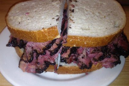 6 'Tourist Trap' Restaurants That Are Actually Worth the High Price Tag