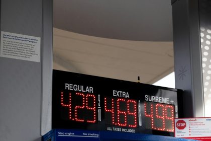 US drivers see gas prices jump to highest level since 2023 as Iran war drags on