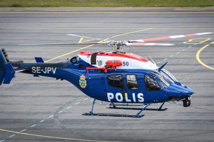 Las Vegas police unit responds to call involving tour helicopter