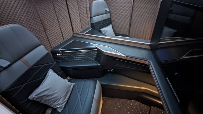 The Gate Agent's Secret: 5 Reasons You Were Passed Over for that First-Class Upgrade