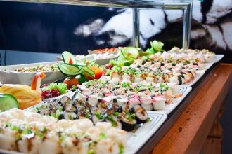 7 Strip Buffets That Actually Offer a "Local's Discount" (And How to Get It)