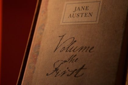 10 Sentences That Changed the Course of Literature