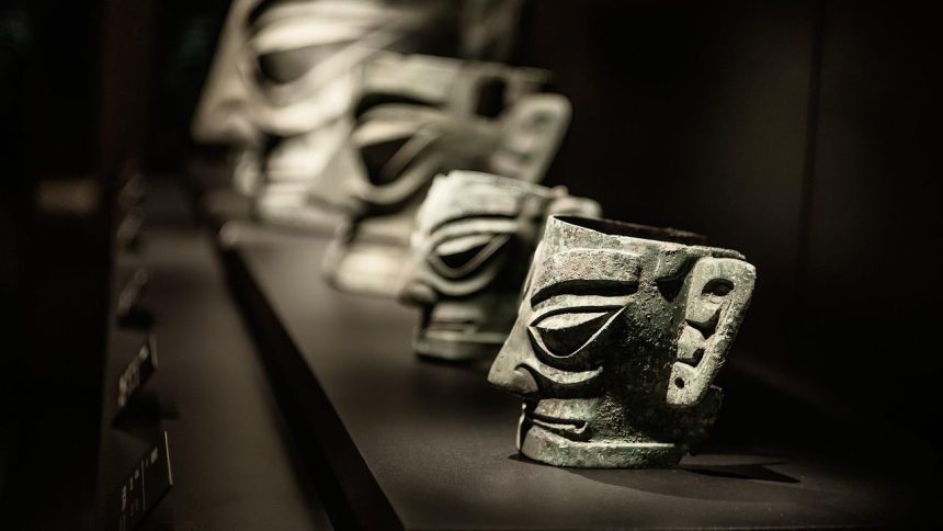 10 Bizarre Ancient Artifacts That Shouldn't Exist