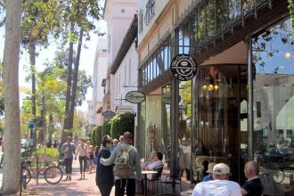 The 'Summerlin Stroller': 4 Unspoken Rules of the Valley's Most Elite Sidewalks